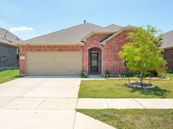 6104 Fairholme Dr, Aubrey, TX 76227