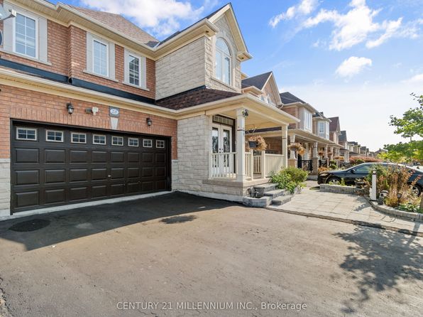 28 Powell Dr, Brampton, ON L6R 0L1