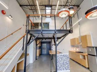 1220 E Pender St #302, Vancouver, BC