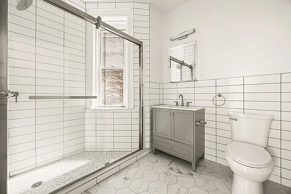Bathroom, photo 3