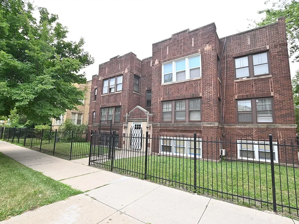 2453-2455 W Marquette Rd #6705-6711