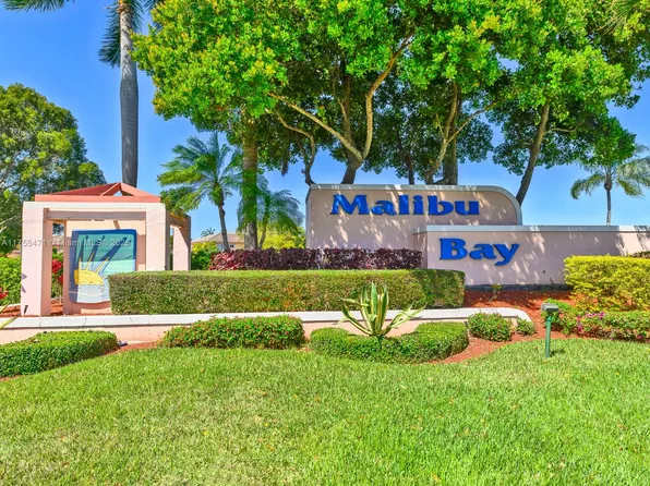 812 NW 208th Cir #812, Hollywood, FL 33029