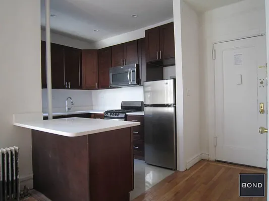 Rented by Bond New York | media 14