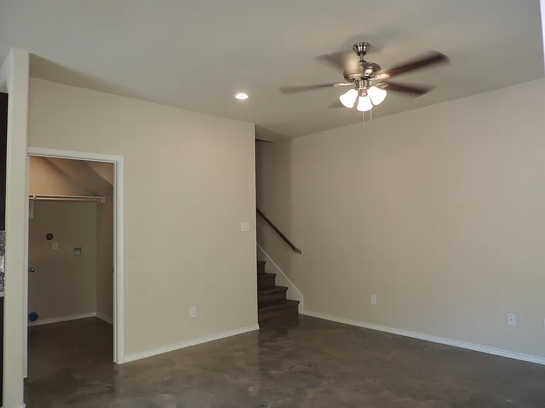 Cottage Pointe — Photo 16