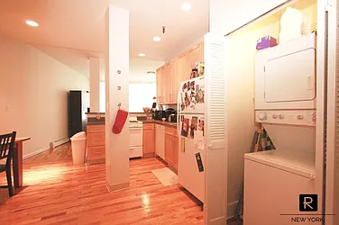 Rented by R New York