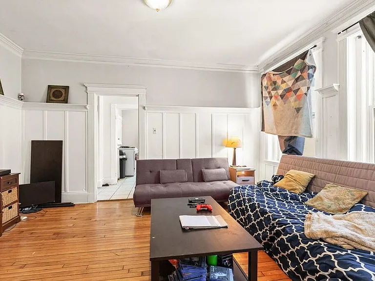 28 Glenville Ave #8 — Photo 9