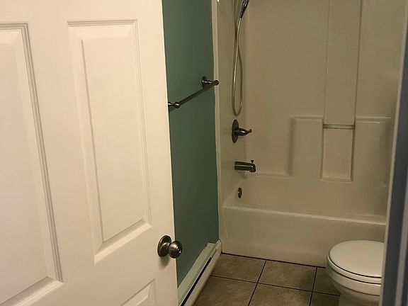 3rd image of 205 Butterfield Ln
