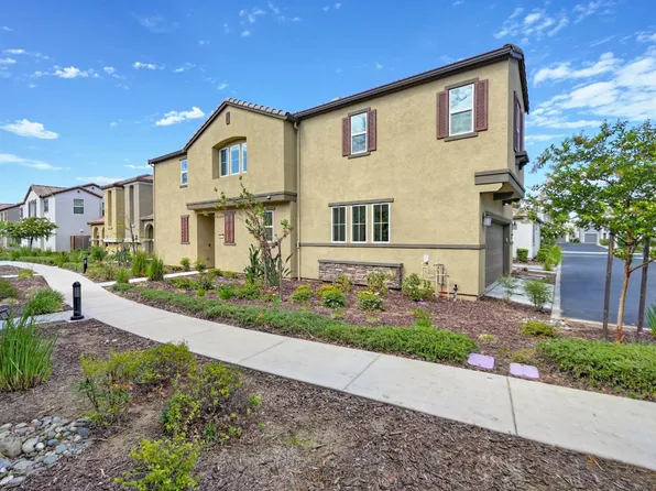 9917 Del Surf Ln, Elk Grove, CA 95757