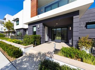 16398 Veterans Way, Tustin, CA 92782