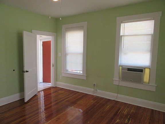 3rd image of 3502 N Arlington Ave APT 3