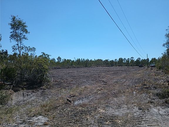 3rd image of 32846 Oil Well Rd