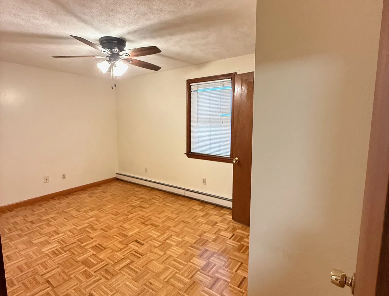 1 bed, $2,400 — Photo 3