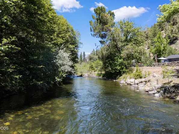 3550 Upper Applegate Rd, Jacksonville, OR 97530