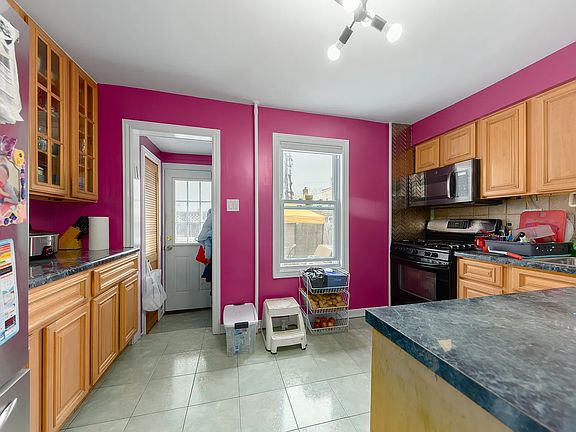 5th image of 3514 Avenue P
