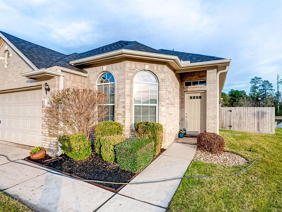 1st image of 15902 Cottage Ivy Cir