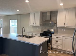 E5 Meadows Ct #E5, Alliance, NE 69301