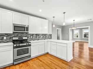 27 W Water St FLOOR 2, Wakefield, MA 01880