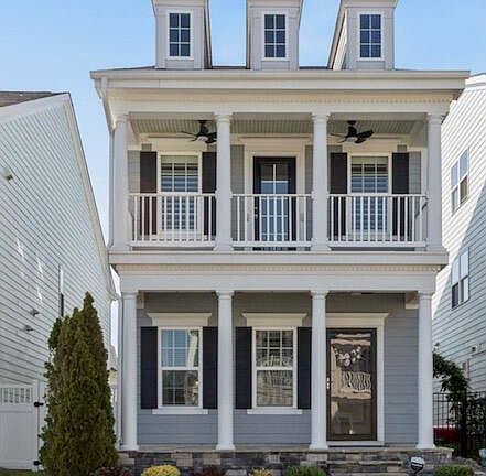 3rd image of 1180 Russet Ln