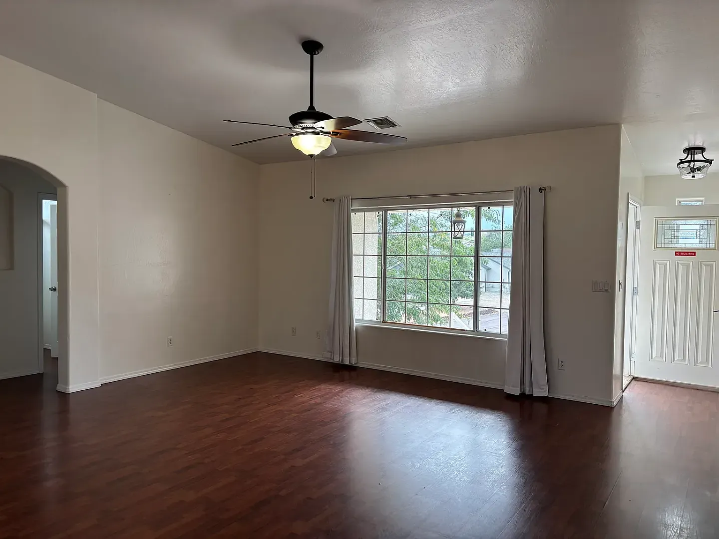 3 Bedroom/2 Bathroom In Prescott Valley — Photo 3