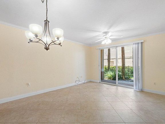 4th image of 1805 N Flagler Drive #107