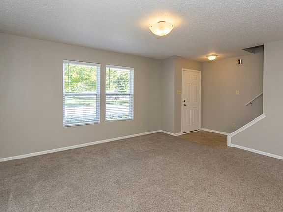 4th image of 14183 Clapboard Dr