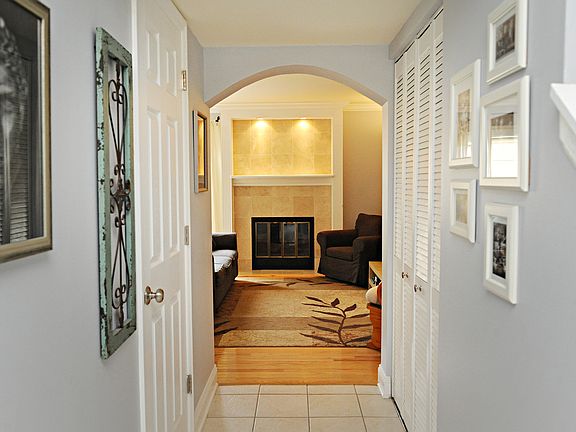 3rd image of 4565 Burnham Dr