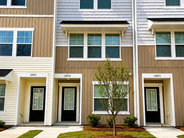 1207 Briarhill Rd Unit B, Mooresville, NC 28115