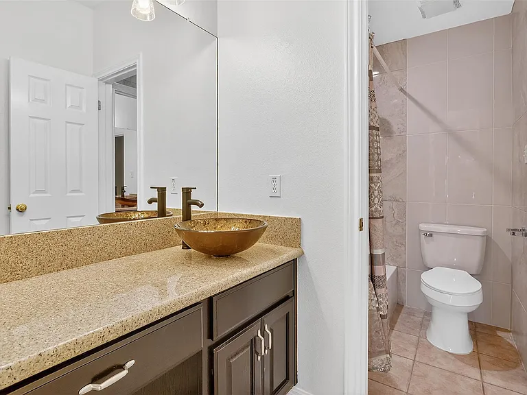 15136 Thatcher Dr — Photo 34