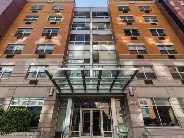 State Renaissance Court