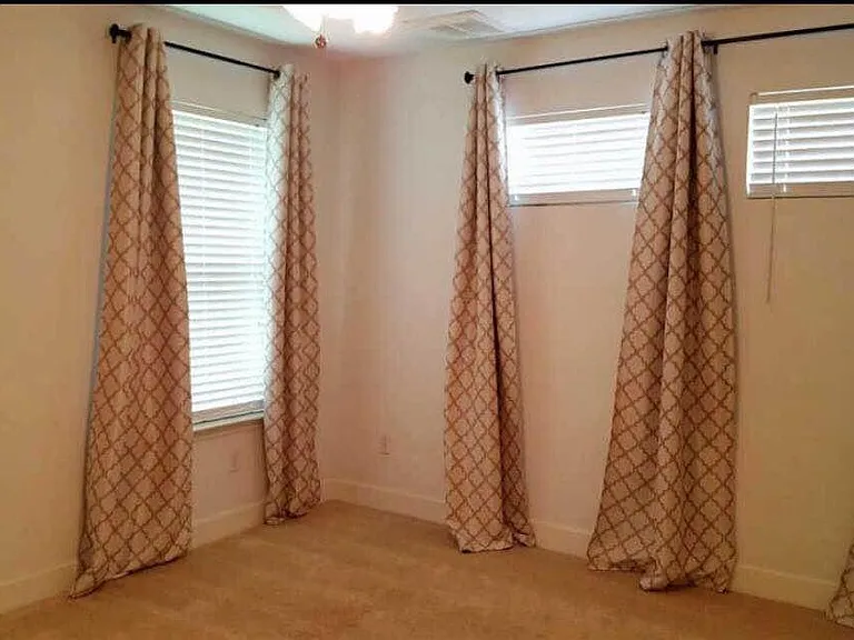 2213 Delta Ln — Photo 3