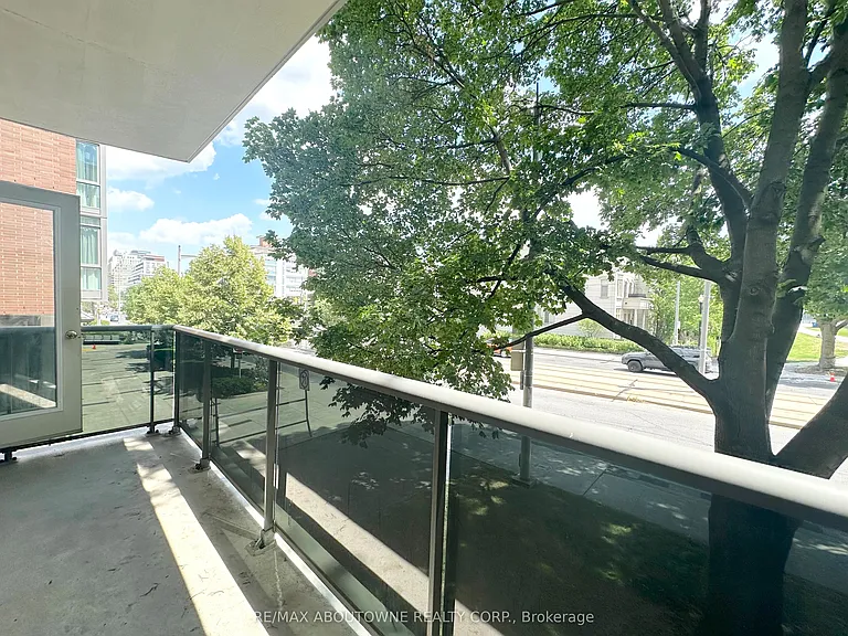 276 Saint Clair Ave W #104 — Photo 11