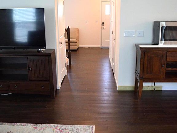 4th image of 3895 Carberry Dr