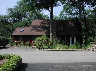 24 Poplar Grove Ter, West Milford, NJ 07480
