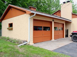 1921 W Ridge St, Marquette, MI 49855