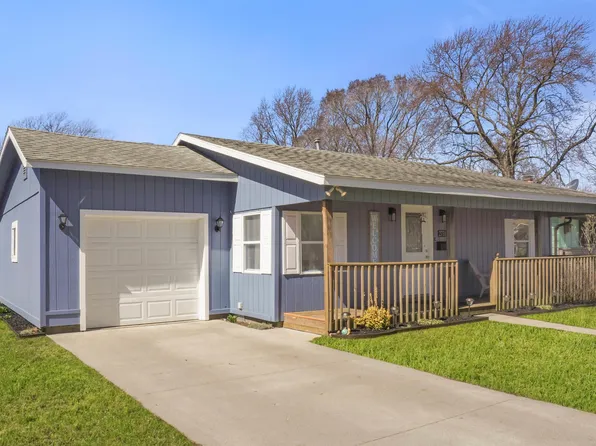 2731 Walnut St, Port Huron, MI 48060