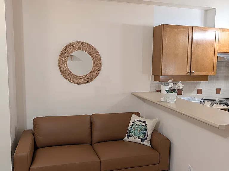 2375 Broadway W #19 — Photo 7
