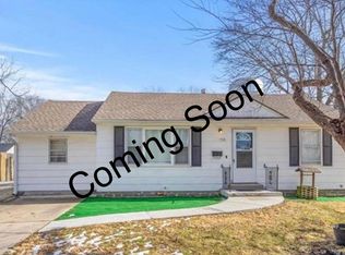 7725 Foster St, Overland Park, KS 66204