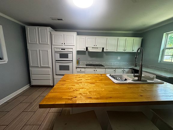 4th image of 1238 Angell Rd