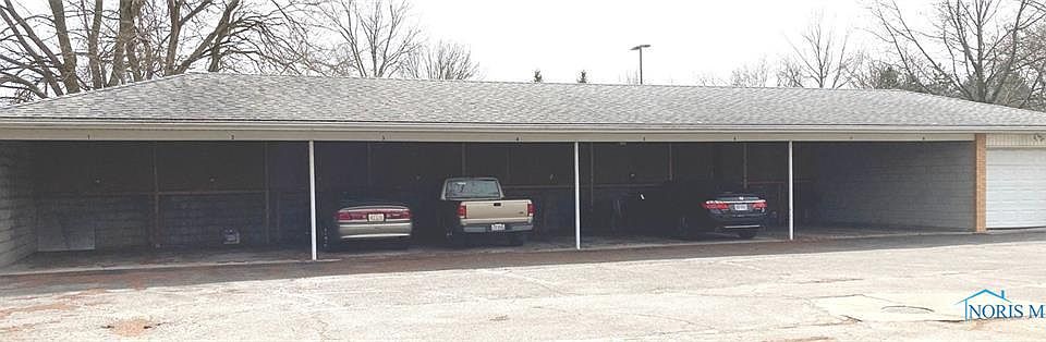 2nd image of 3947 W Sylvania Ave