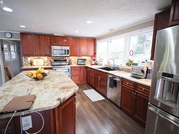 5th image of 70214 Lakewood Rd