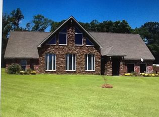 1574 Volley Campbell Rd, Terry, MS 39170