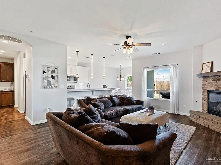 1317 Fair Oak Dr — Photo 22
