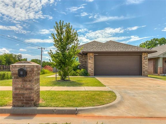 2nd image of 5901 Clearwater Dr