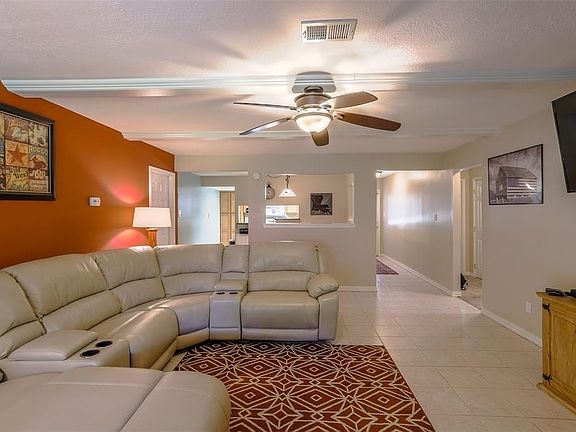 4th image of 3234 Sycamore Springs Dr