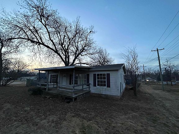 2nd image of 304 W Apache Ave