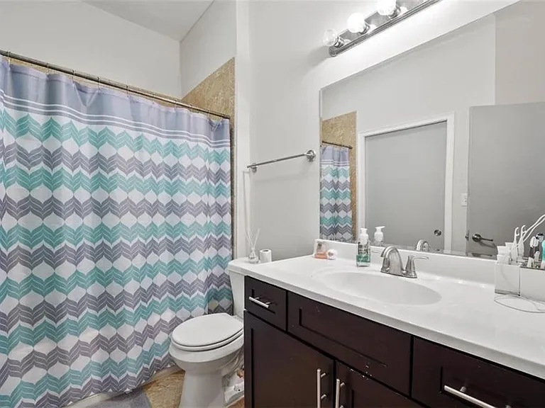 898 Oak St SW #1105 — Photo 12