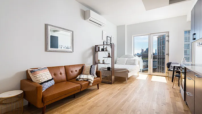 Rented by Nooklyn NYC LLC | media 47