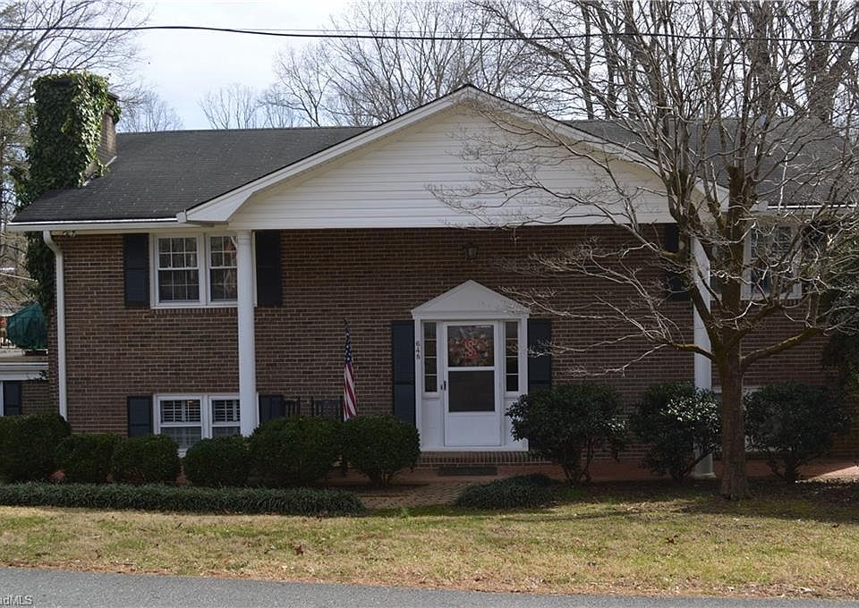 1st image of 648 Knollwood Dr