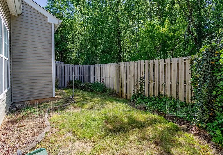 382 Juniper Bend Cir — Photo 24