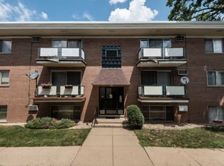 7430 W 111th St APT 706, Worth, IL 60482